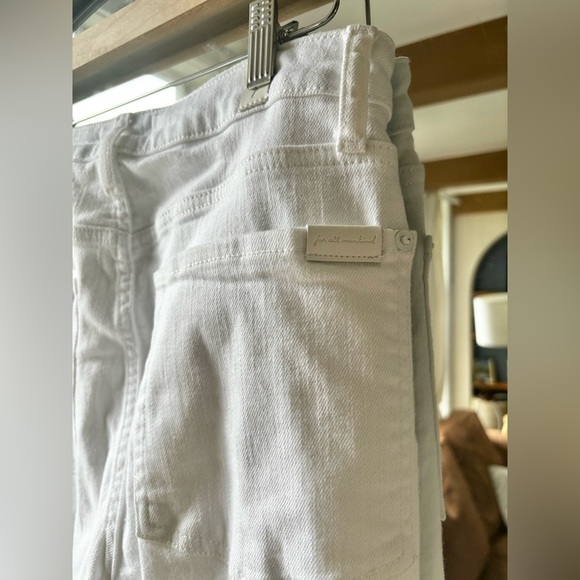 7 for all mankind | Mega Flare Jean in Clean white | size 30 - Picture 9 of 11